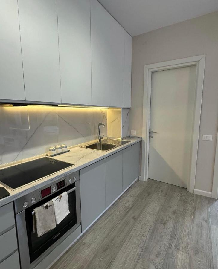 Sc Centre Apartment Tirana